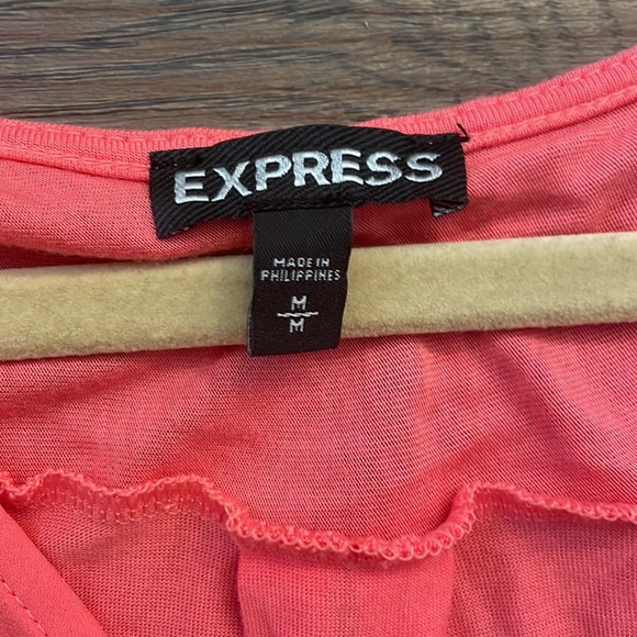 Express sleeveless blouse - Picture 4 of 9